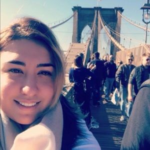 Meet your Posher, Ana